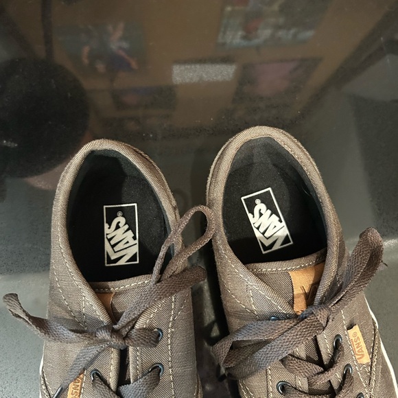 DONATED - Vans shoes - Picture 5 of 7